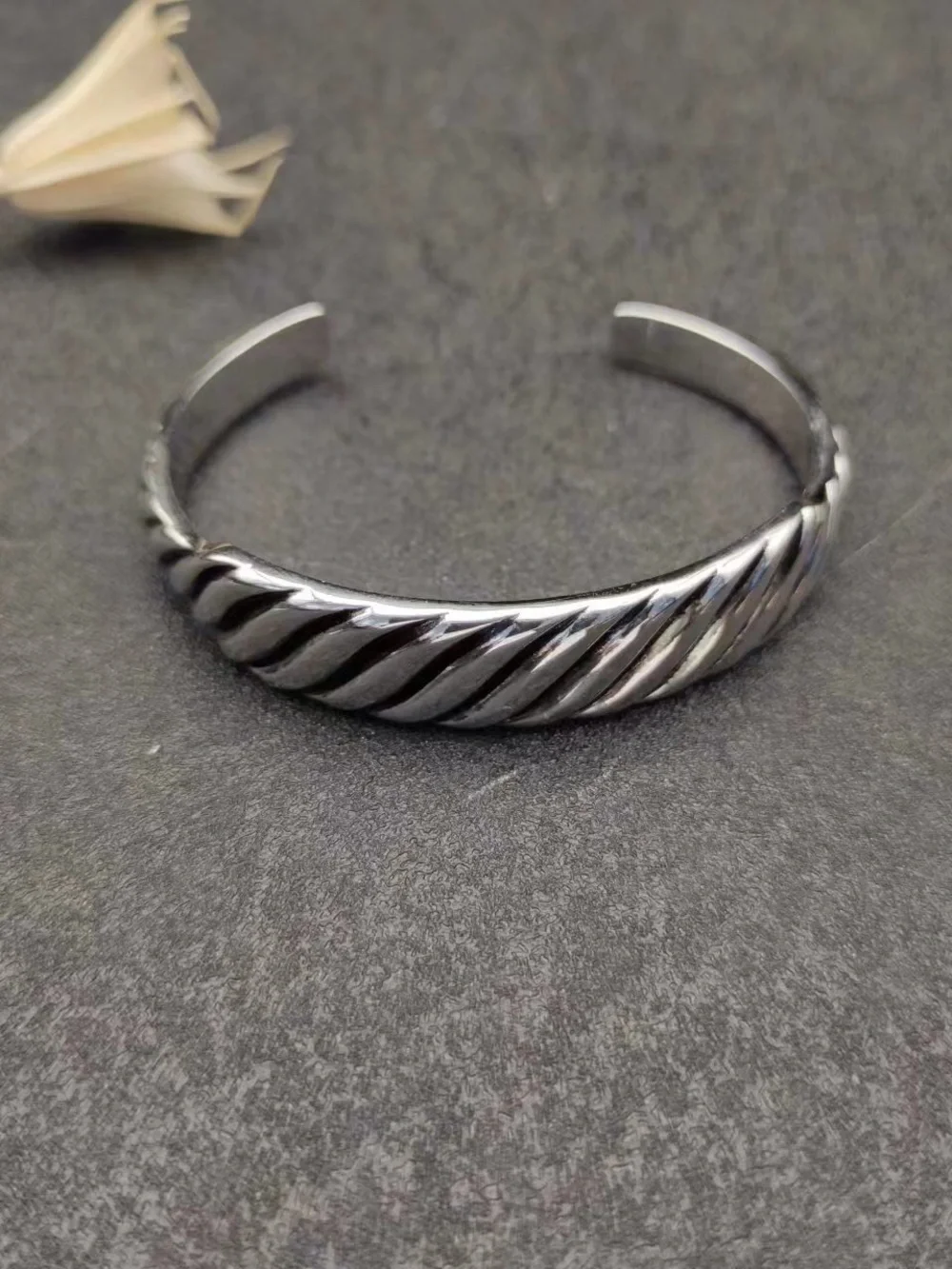 David Yurman Bracelet - Picture 1 of 4